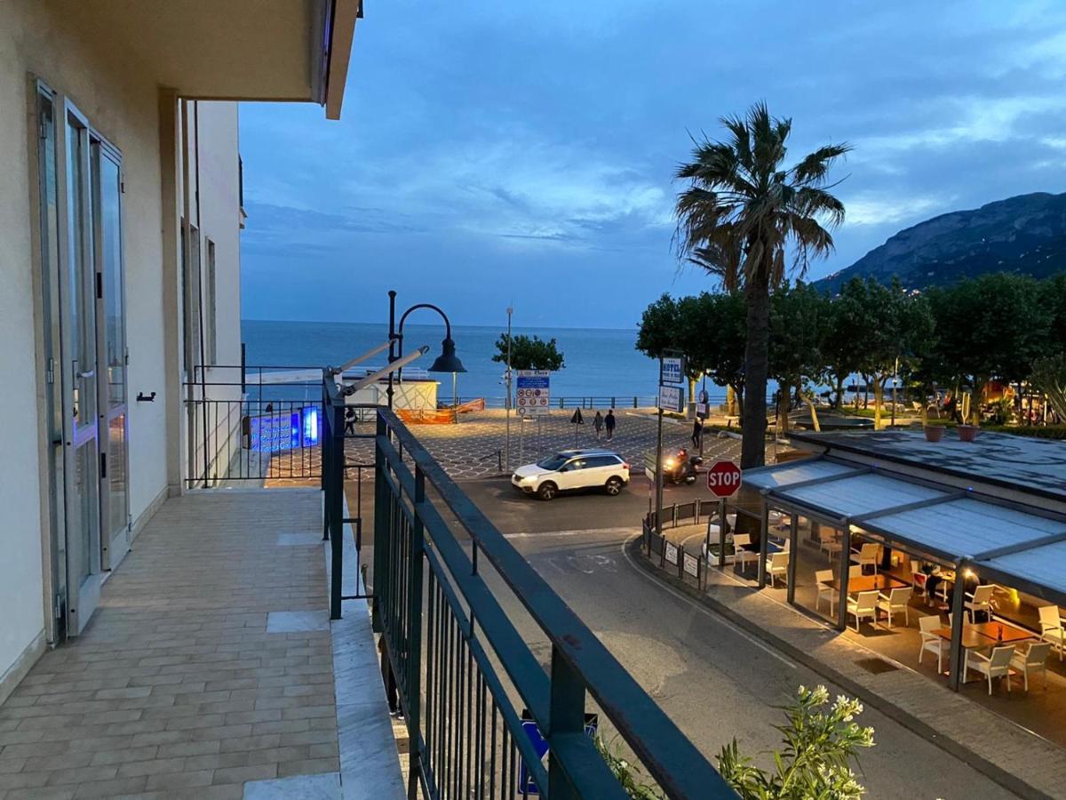 Ferienwohnung La Casa Lungo Il Mare Maiori Exterior foto